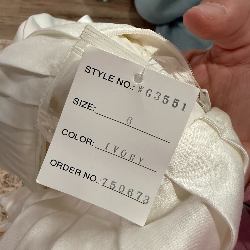 David's Bridal Cream Wedding Dress - Picture 11 of 16